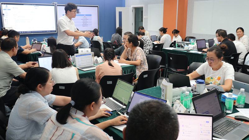 小标题：协议班的特点与优势